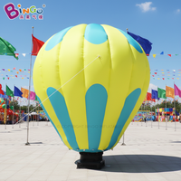 Ballons gonflables à l'hélium attrayants, ballons gonflables sur le sol personnalisés, ballons gonflables géants à air chaud pour événements publicitaires