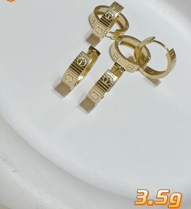 Aros de Oro Sólido Real de 18K, Corte de Diamante Geométrico, Texturizados, Estilo Huggie, Joyería Fina Minimalista, Precio de Fábrica al por Mayor - Product Image 4