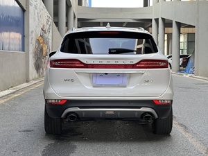 Guazi meilleur <span class=keywords><strong>prix</strong></span> <span class=keywords><strong>Lincoln</strong></span> MKC essence 2.0 <span class=keywords><strong>SUV</strong></span> voiture d'occasion FWD 5 sièges - Product Image 4