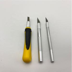 Juego de Cuchillos de Precisión con 10 Cuchillas de Acero Inoxidable y Mango de Cambio Rápido para Manualidades - Product Image 5