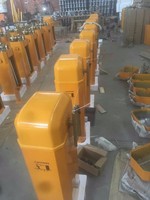 Barrière de stationnement automatique 0-6m, barrière intelligente à flèche 370W, barrière de circulation pour système de stationnement