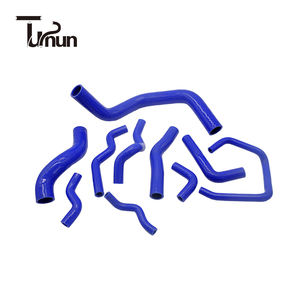 Nissan SILVIA/200SX RPS13/S14/S15 Versión anterior. (SR20DET) Kit de manguera de radiador 10 piezas Servicio de procesamiento de corte personalizado de silicona negra - Product Image 1