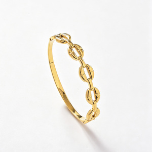 Brazalete con cierre seguro, eslabones ovalados huecos conectados, banda interior plana, ligero, de diseño, en oro de 18k, brazaletes de moda. - Product Image 1