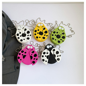 <span class=keywords><strong>Sac</strong></span> à main personnalisé mignon <span class=keywords><strong>coccinelle</strong></span> <span class=keywords><strong>Sac</strong></span> de forme insecte en cuir PU imperméable de haute qualité <span class=keywords><strong>Sac</strong></span> à <span class=keywords><strong>bandoulière</strong></span> Kawaii pour filles - Product Image 4