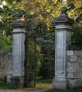 Colonnes de portail <span class=keywords><strong>en</strong></span> <span class=keywords><strong>pierre</strong></span> naturelle, directement de l'usine, pour les projets <span class=keywords><strong>d</strong></span>'architecture et de paysagisme <span class=keywords><strong>d</strong></span>'<span class=keywords><strong>entrée</strong></span>, avec des solutions de conception personnalisées - Product Image 2
