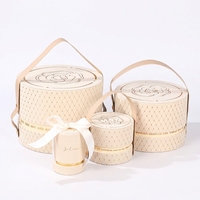 Boîte cadeau en velours gaufré de haute qualité avec couvercle rabattable, boîte d'emballage portable de luxe pour bonbons, boîte cadeau pour rouge à lèvres Camellia avec ruban