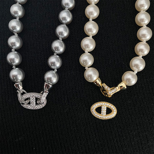 Pulsera <span class=keywords><strong>de</strong></span> Perlas <span class=keywords><strong>Swarovski</strong></span> Redondas Elegantes <span class=keywords><strong>de</strong></span> Estilo Francés, Joyería <span class=keywords><strong>de</strong></span> Mano Versátil <span class=keywords><strong>de</strong></span> Alta Gama para <span class=keywords><strong>Mujer</strong></span> - Product Image 3
