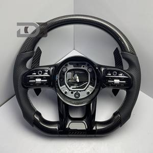 Volant de voiture en fibre de carbone pour Mercedes benz C200 C300 E200 E300 GLC CLS Cuir perforé personnalisé <span class=keywords><strong>Prix</strong></span> de gros - Product Image 2