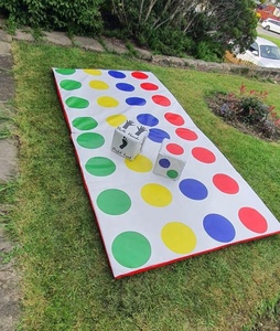 Tapis Twister géant en PVC pour enfants et adultes avec plateau tournant, jeu de matelas gonflable Twister pour les jeux sportifs en intérieur et en extérieur - Product Image 6