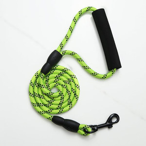 Nylon Reflective <b>Dog</b> <b>Leash</b> With Black Handle And Metal Clip For Large <b>Dogs</b> - Product Image 4