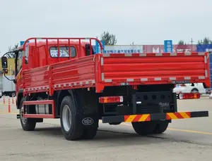 China Famous FAW Brands 8 Tons Loading Flat Bed LHD Cargo Trucks For Sale