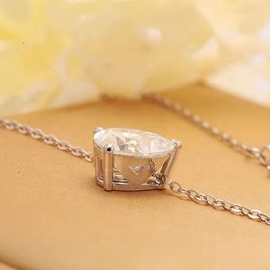 Collier pendentif en or 18 carats pur Xinfly, forme de goutte d'eau, diamant moissanite 2,0 carats - Product Image 5