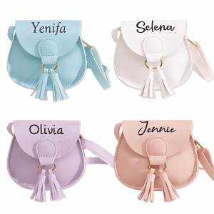 Sac à main souvenir pour bébé fille, mini sac bandoulière personnalisé, cadeau en cuir avec nom gravé, premier sac à main pour tout-petit - Product Image 1