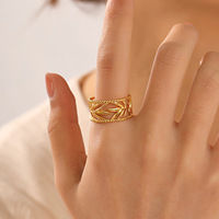 Cincin Daun Stainless Steel yang Dapat Disesuaikan, Bergaya Minimalis, Berlapis Emas 18K, Cocok untuk Influencer Online
