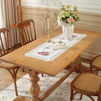 Nappe rectangulaire blanche moderne en dentelle florale brodée au point de croix, chemin de table soluble dans l'eau, idéal pour mariage, hôtel, maison