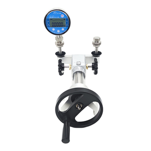 เครื่องสอบเทียบเกจวัดไฮดรอลิกแบบพกพา 70Mpa พร้อมปั๊มสอบเทียบ - Product Image 3