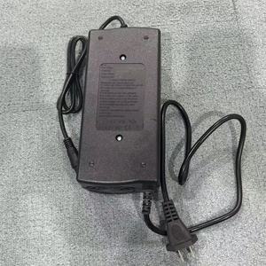 Accessoires de trottinette électrique de bonne qualité pour le dropshipping, chargeur rapide 60V 67.2V 72V 84V 5A pour trottinette électrique adulte - Product Image 1