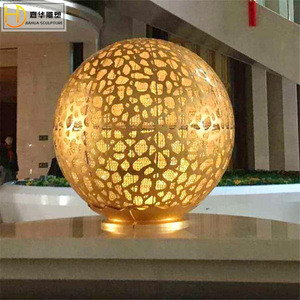 Sculpture sphérique en acier inoxydable Jiahua, motif floral abstrait, décoration de jardin extérieur, art métallique rond à poser au sol - Product Image 5