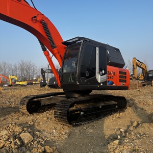 Grande force de creusement, bonne économie de carburant, cabine confortable, excavatrice Hitachi ZX210 de 21 tonnes d'occasion pour travaux de terrassement lourds en stock - Product Image 5