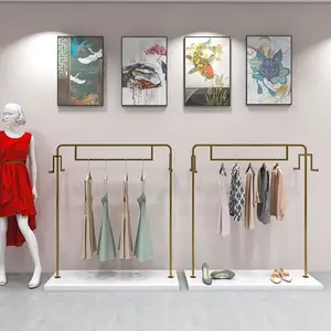 Espositore per Negozio di Abbigliamento, Arredamento per Esposizione Vestiti - Product Image 1