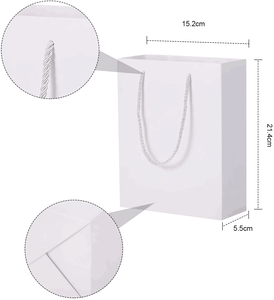 ถุงช้อปปิ้งของขวัญ<span class=keywords><strong>แฟนซี</strong></span>พร้อมหูหิ้วสำหรับงานแต่งงานวัน<span class=keywords><strong>เกิด</strong></span>คริสต์มาสแบบกำหนดเองได้ - Product Image 2
