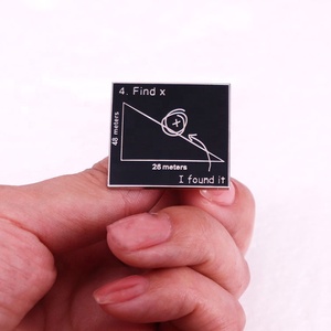 Pin d'<span class=keywords><strong>humour</strong></span> mathématique en métal de vente supérieure avec l'insigne plaqué noir - Product Image 1