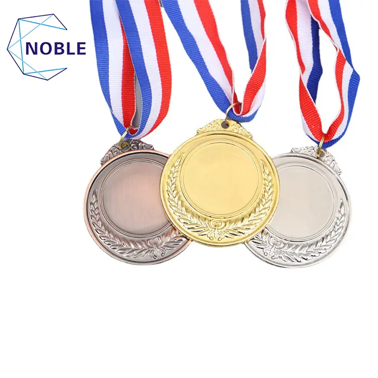 ميدالية سباقات الركض الرياضية للماراثون عالية الجودة ميدالية ذهبية ثلاثية الأبعاد مخصصة ومعدنية ومجوائز ميدالية بدون رسومات مزودة بشريط