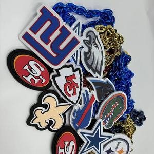 Collier numérique personnalisé en EVA 3D avec logo d'équipe de football et de basketball, aimant détachable via anneau pour garçons athlètes - Product Image 2