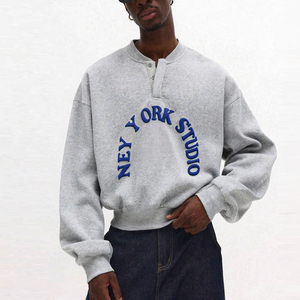 Felpa Unica <span class=keywords><strong>con</strong></span> Colletto Henry, Bottoni al Collo, Taglio Corto e Squadrato, Spalle Scese, Foderata in Pile, Stampa Personalizzata - Product Image 1