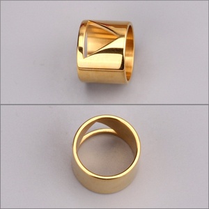 Anillo de Dedo de Diseño Simple y Moderno 2022, Anillo de Hombre sin Piedras, Anillo de Oro de 14k - Product Image 3