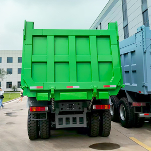 Camion <span class=keywords><strong>benne</strong></span> basculante Sinotruk Howo 6x4 10 roues 371 CV 20-25 CBM avec cabine double couchage pour travaux de construction - Product Image 6
