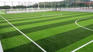 Césped Artificial para Campos Deportivos de Fútbol, Césped Sintético para Exteriores, Decoración de Jardines y Paisajes, Alfombra de Césped Verde, Fabricado en China, por INOLP - Product Image 2