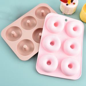 Moule à donuts en silicone pour la maison, moule à bonbons en silicone, moule à gâteau en silicone à 6 cavités, plaque de cuisson antiadhésive pour la cuisine - Product Image 3