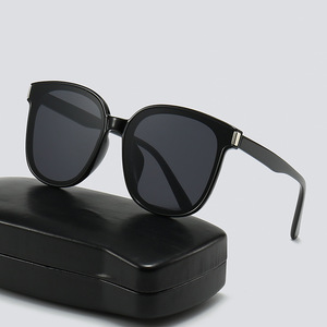 Nouvelles lunettes de soleil unisexes, monture noire en PC, protection UV400, type 3 verres, pour la conduite et l'extérieur, YC2325 - Product Image 1