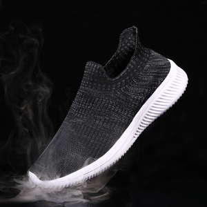 <span class=keywords><strong>Zapatillas</strong></span> Deportivas Sin Cordones Personalizadas al por Mayor para Hombre y <span class=keywords><strong>Mujer</strong></span>, Parte Superior de Tejido Fly Knit, Suela Ligera de EVA, Casuales, Fábrica OEM ODM - Product Image 4