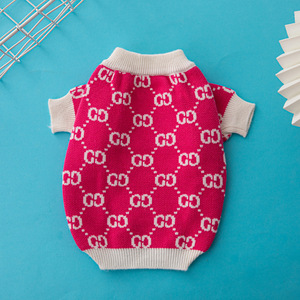 เสื้อสัตว์เลี้ยงแบรนด์แฟชั่นสั่งทำพิเศษ เสื้อสัตว์เลี้ยงถักนิตติ้งสุดหรูสำหรับสุนัขและแมว เสื้อกันหนาวแบบสวมใส่สบายสำหรับฤดูหนาว เสื้อผ้าสัตว์เลี้ยงแบบ OEM ODM - Product Image 3