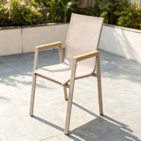Ensemble de salle à manger d'extérieur nordique en aluminium et WPC, table et fauteuils empilables en textilène, résistant aux intempéries, pour jardin et patio