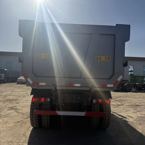 Camión Volquete de Servicio Pesado HOWO 8X4 Diésel 451-500HP Capacidad 41-50t Euro 5 Transporte de Ingeniería - Product Image 5