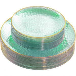 Assiettes jetables en plastique transparent doré à motif marteau robustes pour mariages et fêtes - Product Image 3