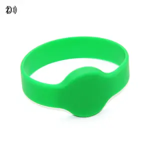 ISO14443A 13.56Mhz Rubber Bracelet Programmable NTAG213 Wristband RFID NFC Silicone Wristbands