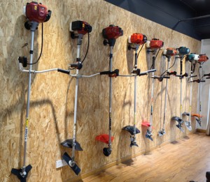 Desbrozadora de Gasolina de 2 Tiempos de Alta Calidad, 62 cc, 2.4 kW, BG620 - Product Image 3