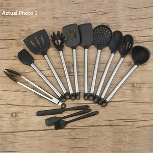 Juego <span class=keywords><strong>de</strong></span> Utensilios <span class=keywords><strong>de</strong></span> Cocina <span class=keywords><strong>de</strong></span> Silicona <span class=keywords><strong>de</strong></span> 33 Piezas, Espátula, Abridor <span class=keywords><strong>de</strong></span> Latas, Cuchillo <span class=keywords><strong>para</strong></span> Pizza, Taza Medidora, Espátula Antideslizante Resistente a Altas Temperaturas - Product Image 3