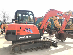Mini-excavatrice sur chenilles Doosan DH60-7 de 6 tonnes, modèle 2021, moteur diesel, boîte de vitesses, pompe, PLC - Product Image 2
