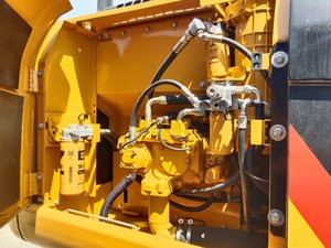 รถขุดตีนตะขาบ Komatsu รุ่นใหม่ล่าสุดจากญี่ปุ่น สำหรับงานก่อสร้างหนักในแอฟริกา รุ่น PC220 PC200 PC240 - Product Image 6