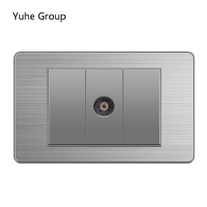 Prise informatique haut de gamme 10A en acier inoxydable série 118 avec panneau tactile - Product Image 2