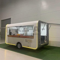 Chariot alimentaire à trois roues avec grill pliable pour un rangement facile dans un petit appartement ou un garage