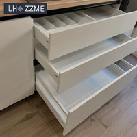 Meubles de cuisine et accessoires en MDF laqué blanc de haute qualité avec armoires de rangement et armoires murales Cuisine ouverte pour appartement