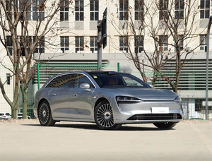 Xiangjie S9T, Auto Eléctrico de Autonomía Extendida para Adultos, 1225 km de Autonomía Total, Vehículo de Lujo, 5 Asientos, Suspensión Neumática y Tecnología Inteligente - Product Image 2