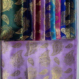 Thiết Kế Mới Bóng Lá In Mỹ Lụa Satin Vải Cho Thời Trang Quần Áo Sử Dụng - Product Image 2