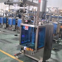 Machine d'emballage automatique pneumatique à grande vitesse pour sachets debout de chips, snacks, boissons, chips de pommes de terre, chips de banane, popcorn, aliments soufflés